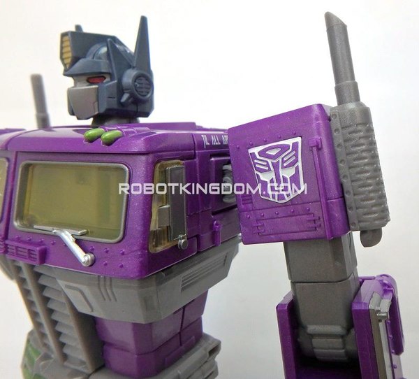 Masterpiece Shattered Glass Optimus Prime   New Gallery Of Asia Exclusive MP 10 Recolor Including Alex Milne Package Art  (22 of 22)